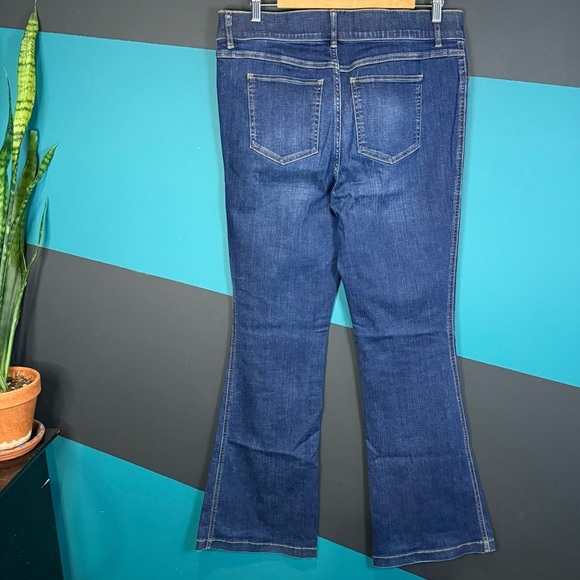 SPANX Blue Denim with Red Label - Picture 4 of 15